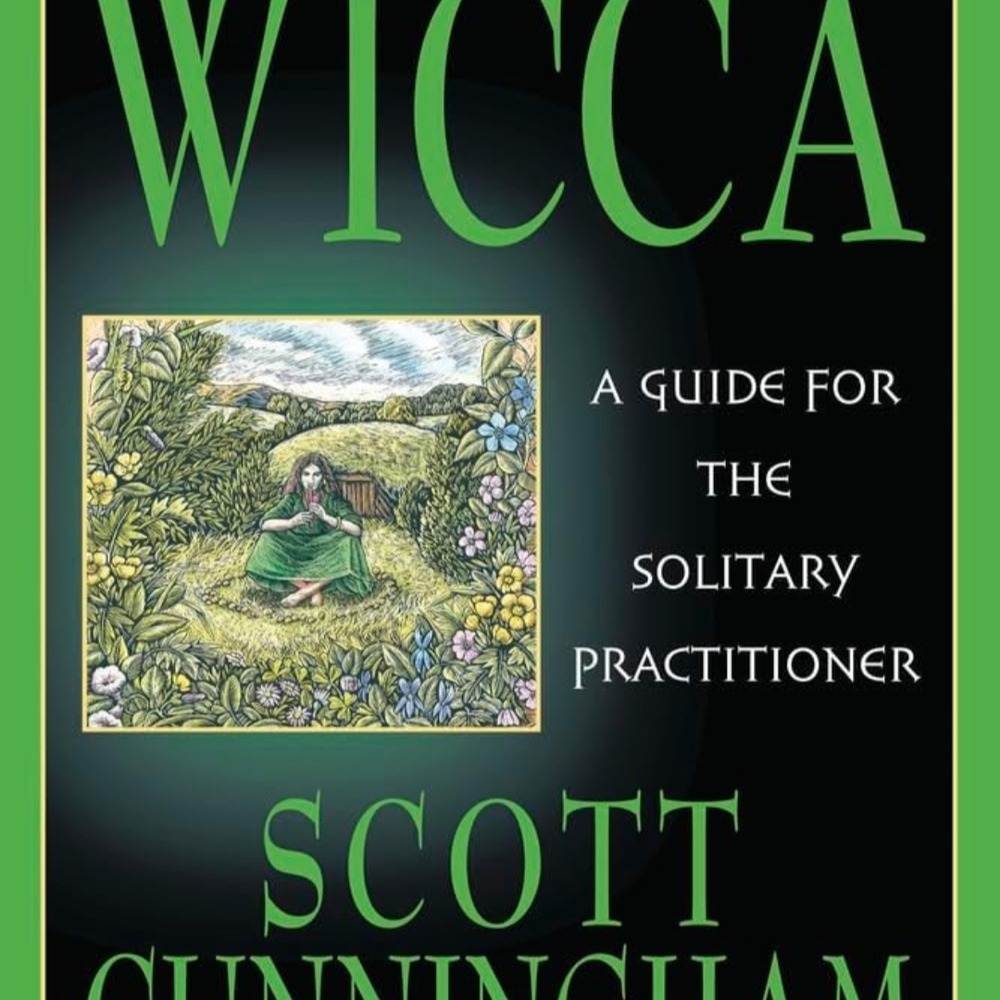 Wicca: A Guide for the Solitary Practitioner Book